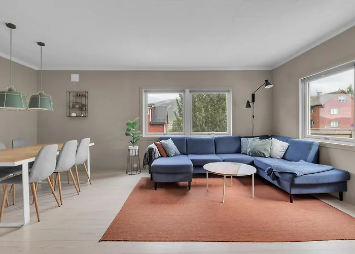 Apartamento Modern Two Bedroom Close To Center